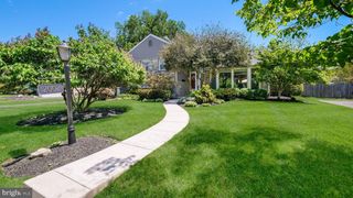 2002 LANTERN LN, Oreland, PA 19075