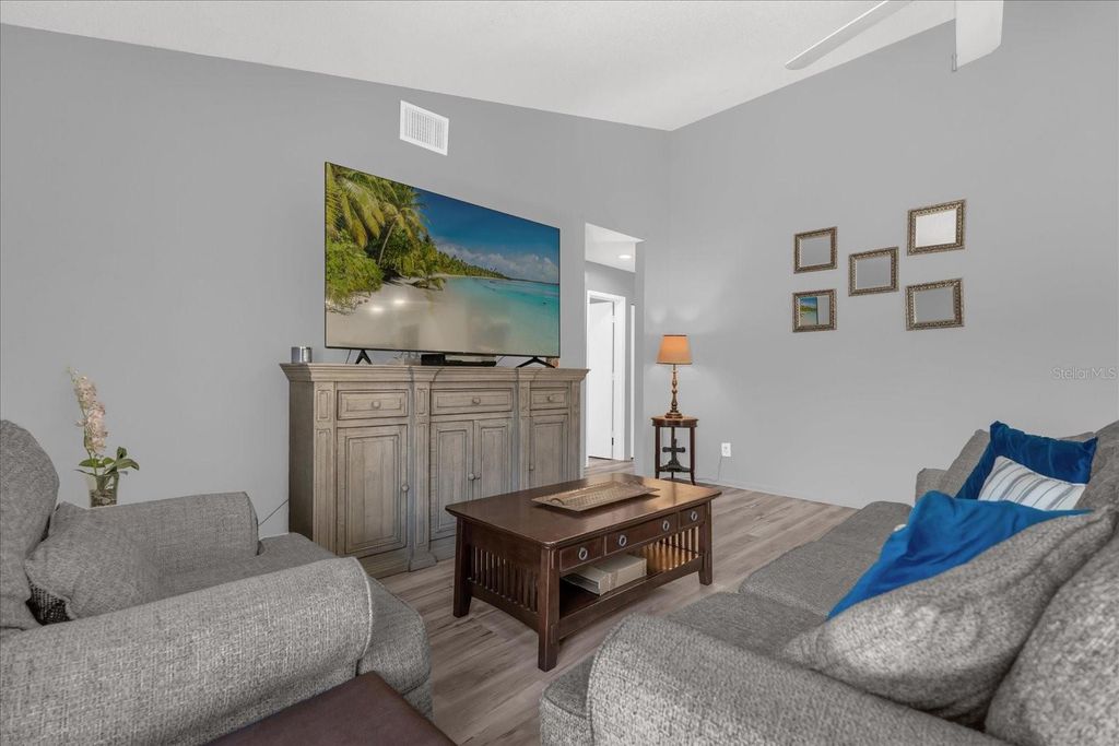 Image 13 of property listing at 4319 SADDLE CREEK PLACE, Orlando, FL 32829