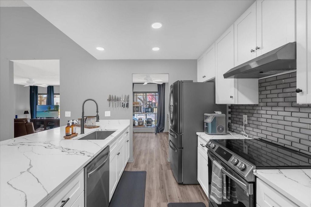 Image 8 of property listing at 4319 SADDLE CREEK PLACE, Orlando, FL 32829