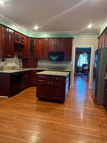 194 Meadowview Lane, Pikeville, KY 41501