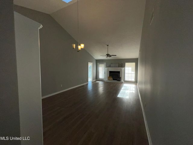 8 Ridgeway Place, Clinton, MS 39056