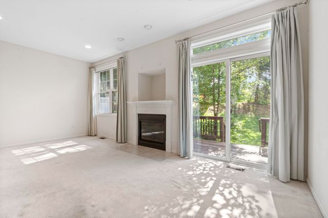 16 Edward Circle, Bedford, NH 03110