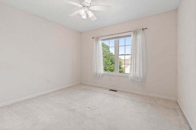 16 Edward Circle, Bedford, NH 03110