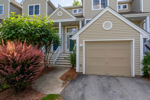 16 Edward Circle, Bedford, NH 03110