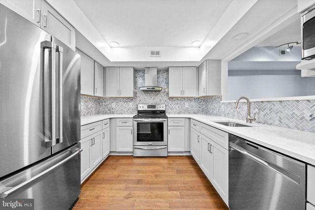 171 WOODLAKE DR, Marlton, NJ 08053