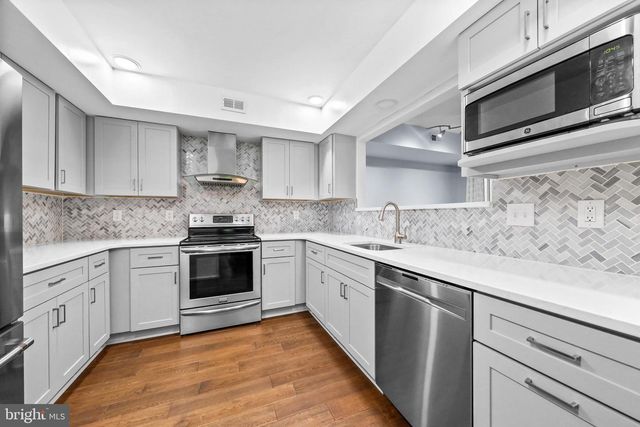 171 WOODLAKE DR, Marlton, NJ 08053