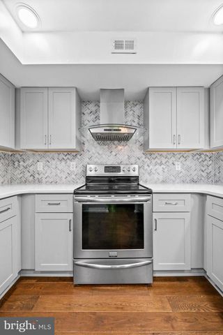171 WOODLAKE DR, Marlton, NJ 08053