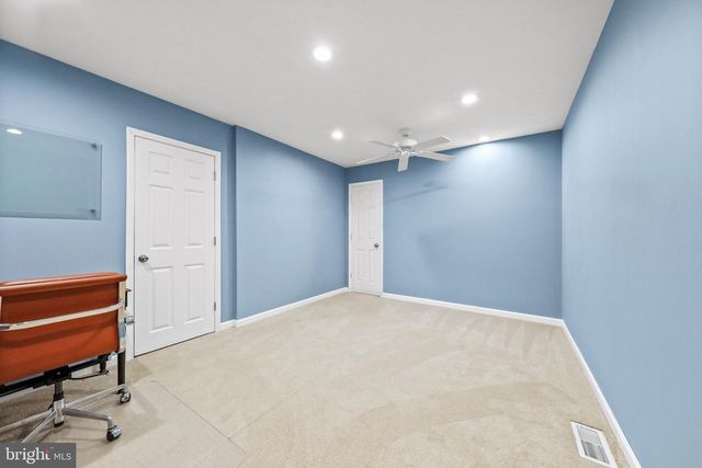 171 WOODLAKE DR, Marlton, NJ 08053