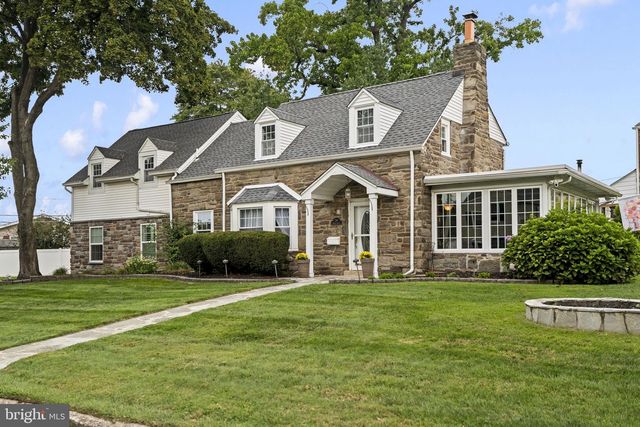 79 MANOR CIR, Bristol, PA 19007