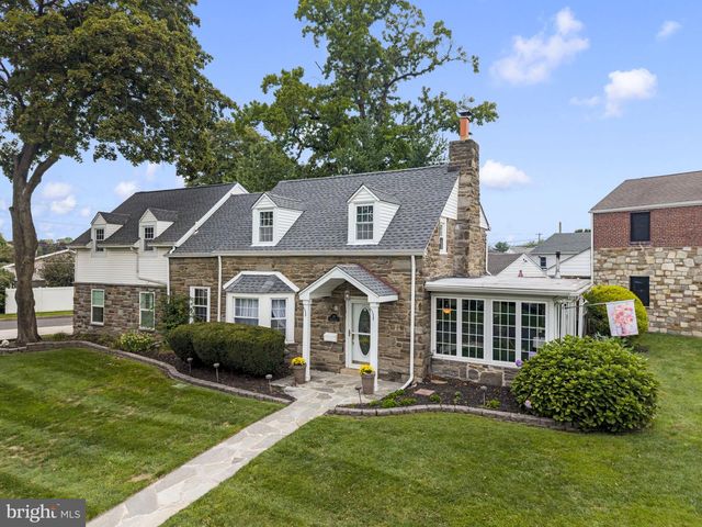 79 MANOR CIR, Bristol, PA 19007