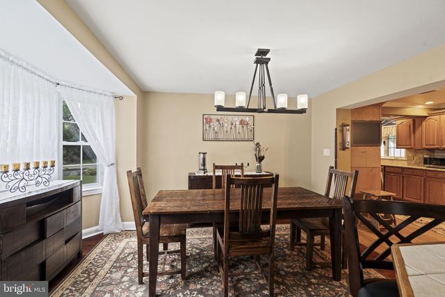 79 MANOR CIR, Bristol, PA 19007