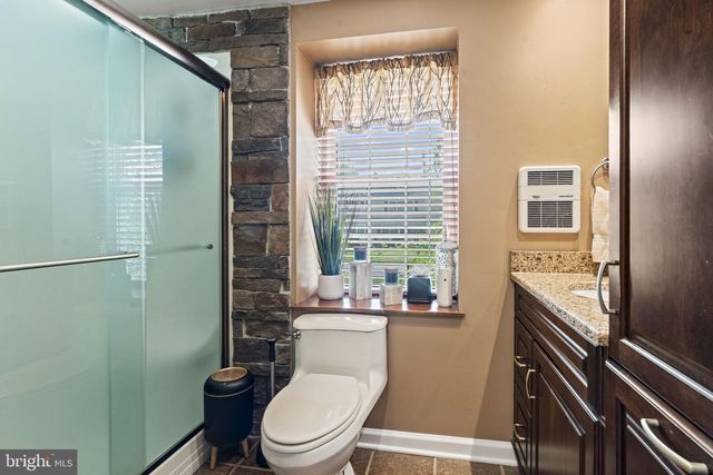79 MANOR CIR, Bristol, PA 19007