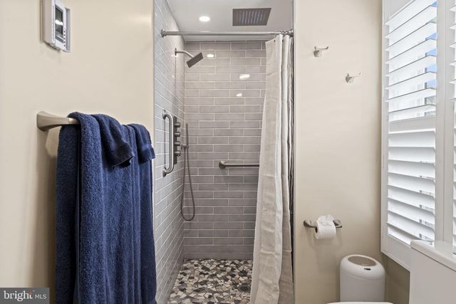 79 MANOR CIR, Bristol, PA 19007
