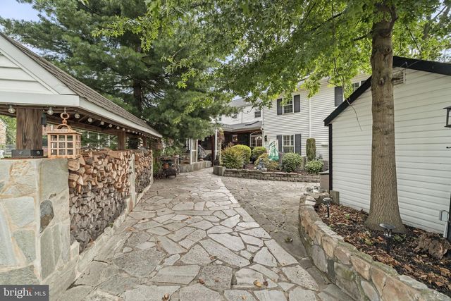 79 MANOR CIR, Bristol, PA 19007