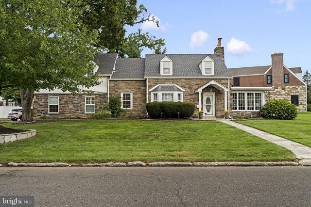 79 MANOR CIR, Bristol, PA 19007