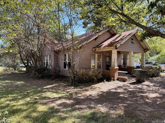 1130 N Gabbert, Monticello, AR 71655