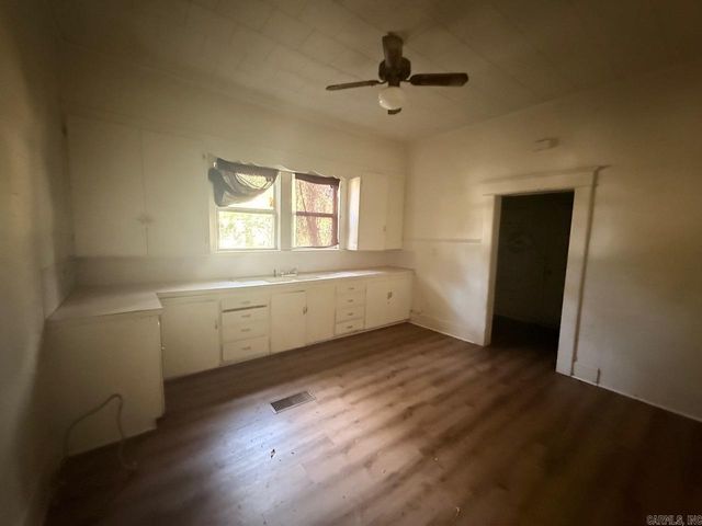 1130 N Gabbert, Monticello, AR 71655