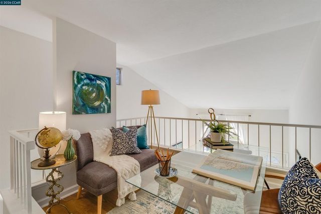 100 100 Glenwood, Hercules, CA 94547