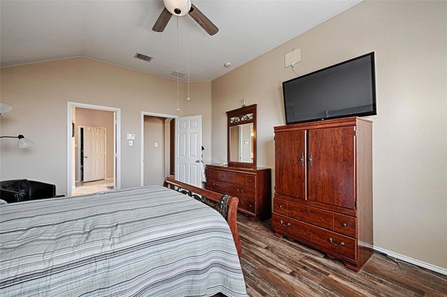 2429 Forest Creek Drive, Fort Worth, TX 76123