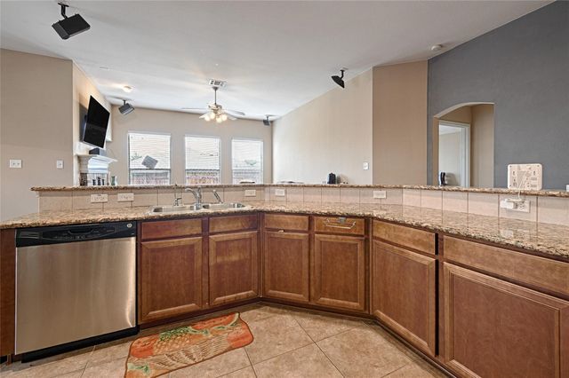 2429 Forest Creek Drive, Fort Worth, TX 76123