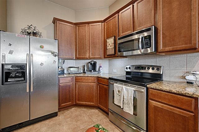 2429 Forest Creek Drive, Fort Worth, TX 76123