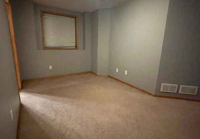 36 Winnipeg Avenue, Saint Paul, MN 55117