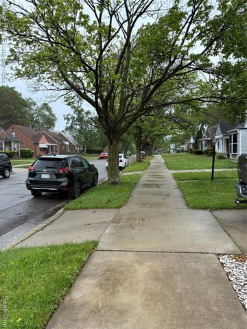 13585 Rockdale Street, Detroit, MI 48223