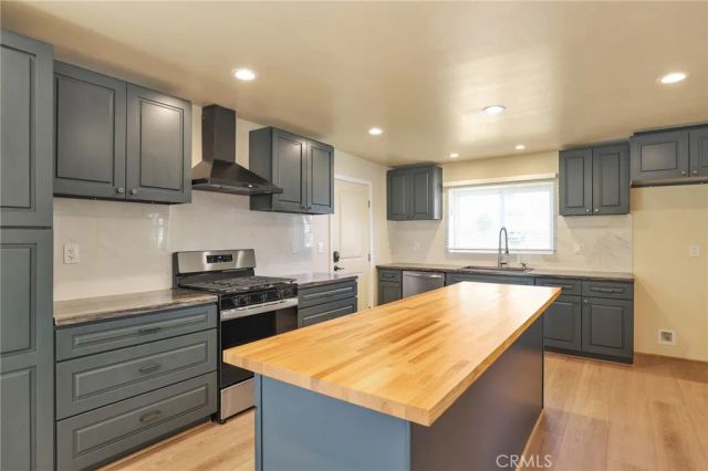 2528 Bowdoin Place, Costa Mesa, CA 92626
