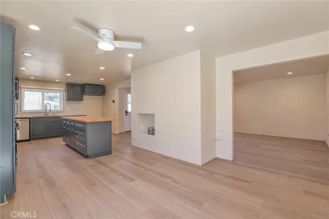 2528 Bowdoin Place, Costa Mesa, CA 92626