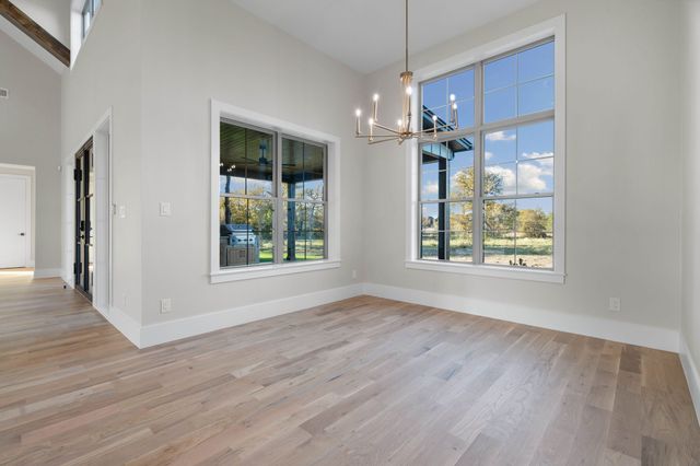 559 Aermotor Loop, Weatherford, TX 76085