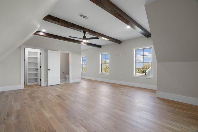 559 Aermotor Loop, Weatherford, TX 76085