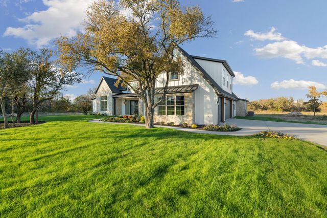 559 Aermotor Loop, Weatherford, TX 76085