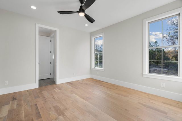 559 Aermotor Loop, Weatherford, TX 76085