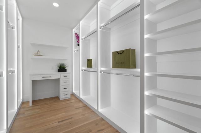 559 Aermotor Loop, Weatherford, TX 76085