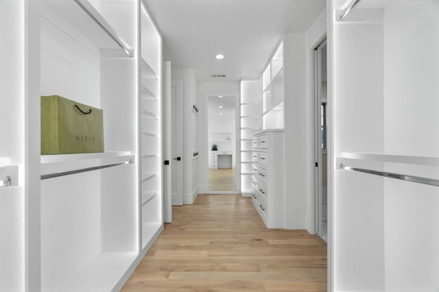 559 Aermotor Loop, Weatherford, TX 76085