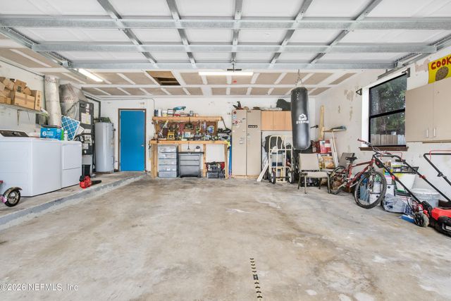 7018 HOLIDAY HILL Court, Jacksonville, FL 32216