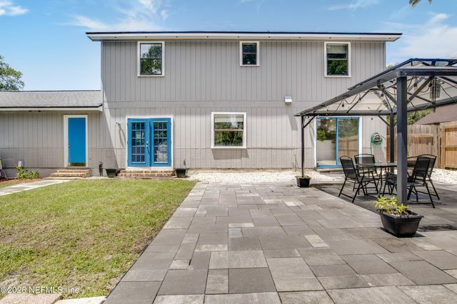 7018 HOLIDAY HILL Court, Jacksonville, FL 32216