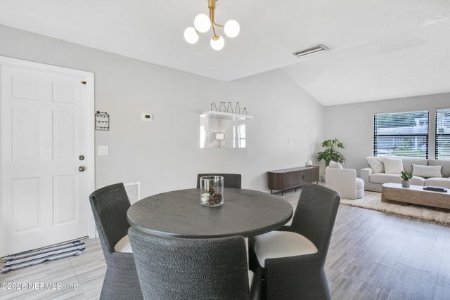 7018 HOLIDAY HILL Court, Jacksonville, FL 32216