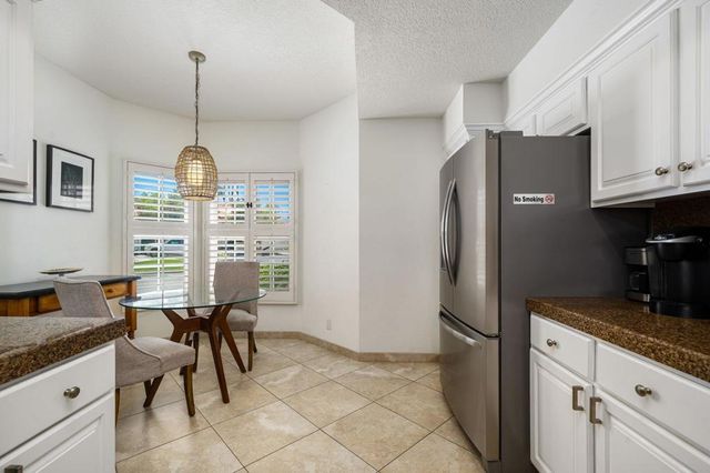 673 Vista Lago Circle N, Palm Desert, CA 92211