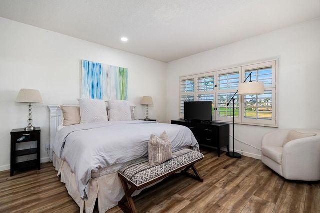 673 Vista Lago Circle N, Palm Desert, CA 92211