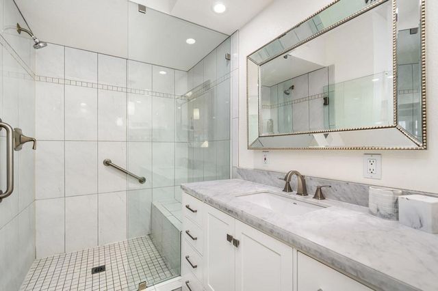 673 Vista Lago Circle N, Palm Desert, CA 92211