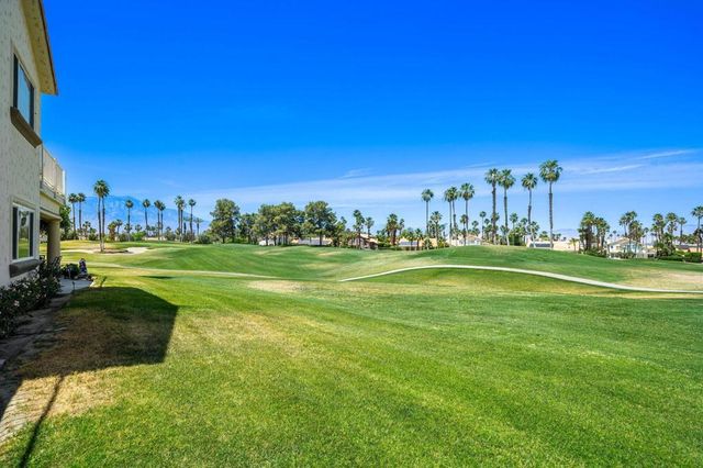 673 Vista Lago Circle N, Palm Desert, CA 92211