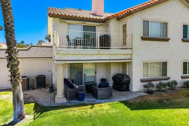 673 Vista Lago Circle N, Palm Desert, CA 92211