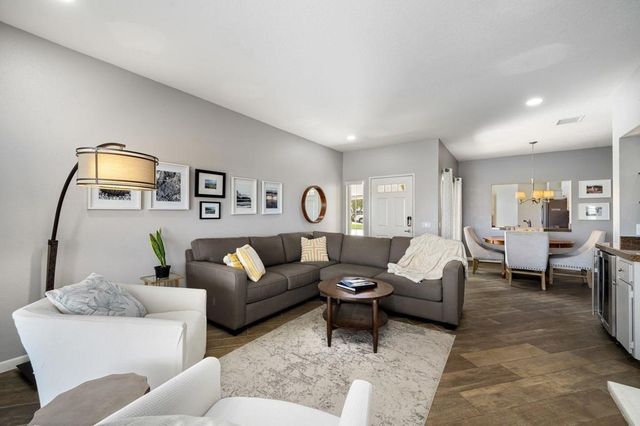 673 Vista Lago Circle N, Palm Desert, CA 92211