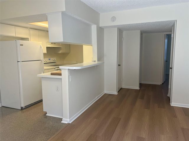 1410 W North Loop BLVD 102, Austin, TX 78756