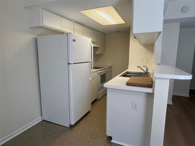 1410 W North Loop BLVD 102, Austin, TX 78756