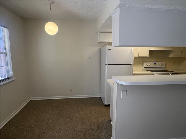 1410 W North Loop BLVD 102, Austin, TX 78756