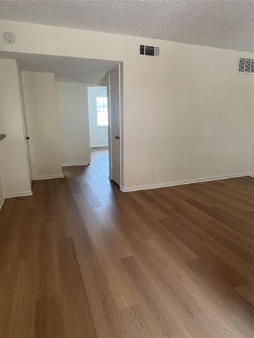 1410 W North Loop BLVD 102, Austin, TX 78756