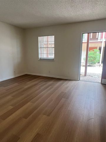 1410 W North Loop BLVD 102, Austin, TX 78756