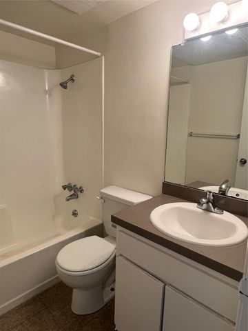 1410 W North Loop BLVD 102, Austin, TX 78756